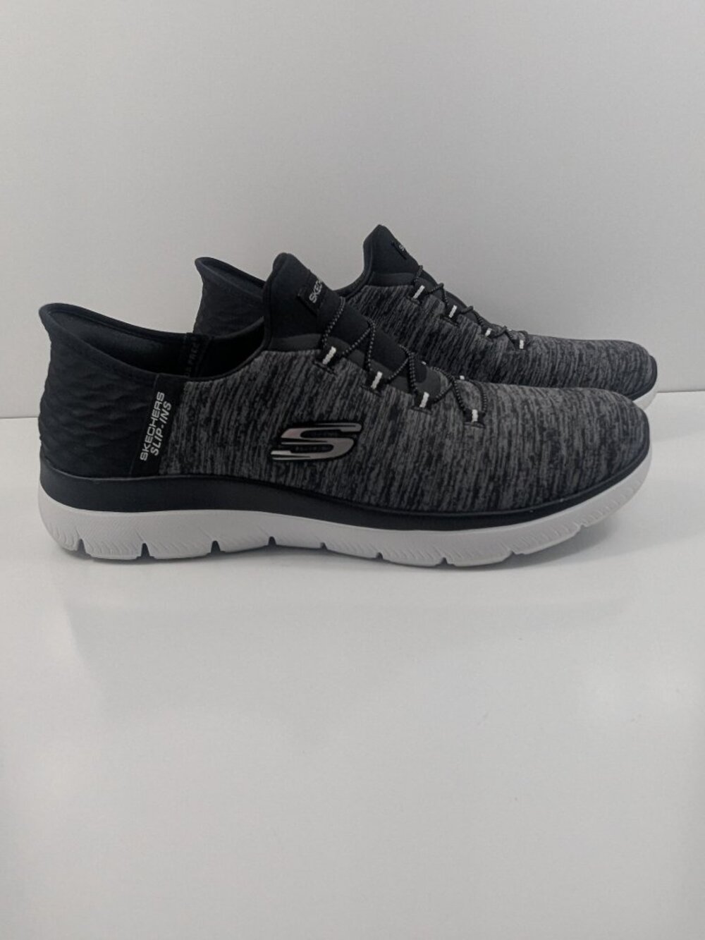 Skechers Hands Free Slip-ins Summits Diamond Dream Black Grey size 12